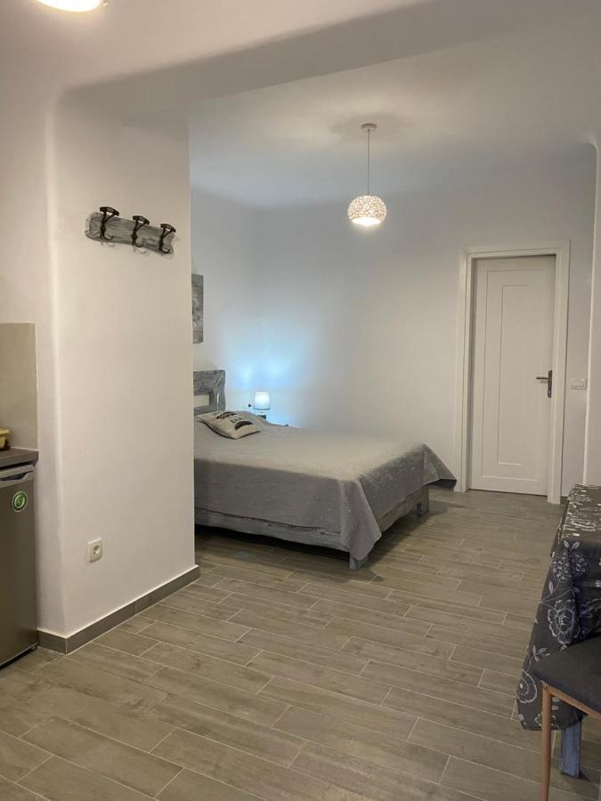 Petran Apartment Fira  Exterior photo